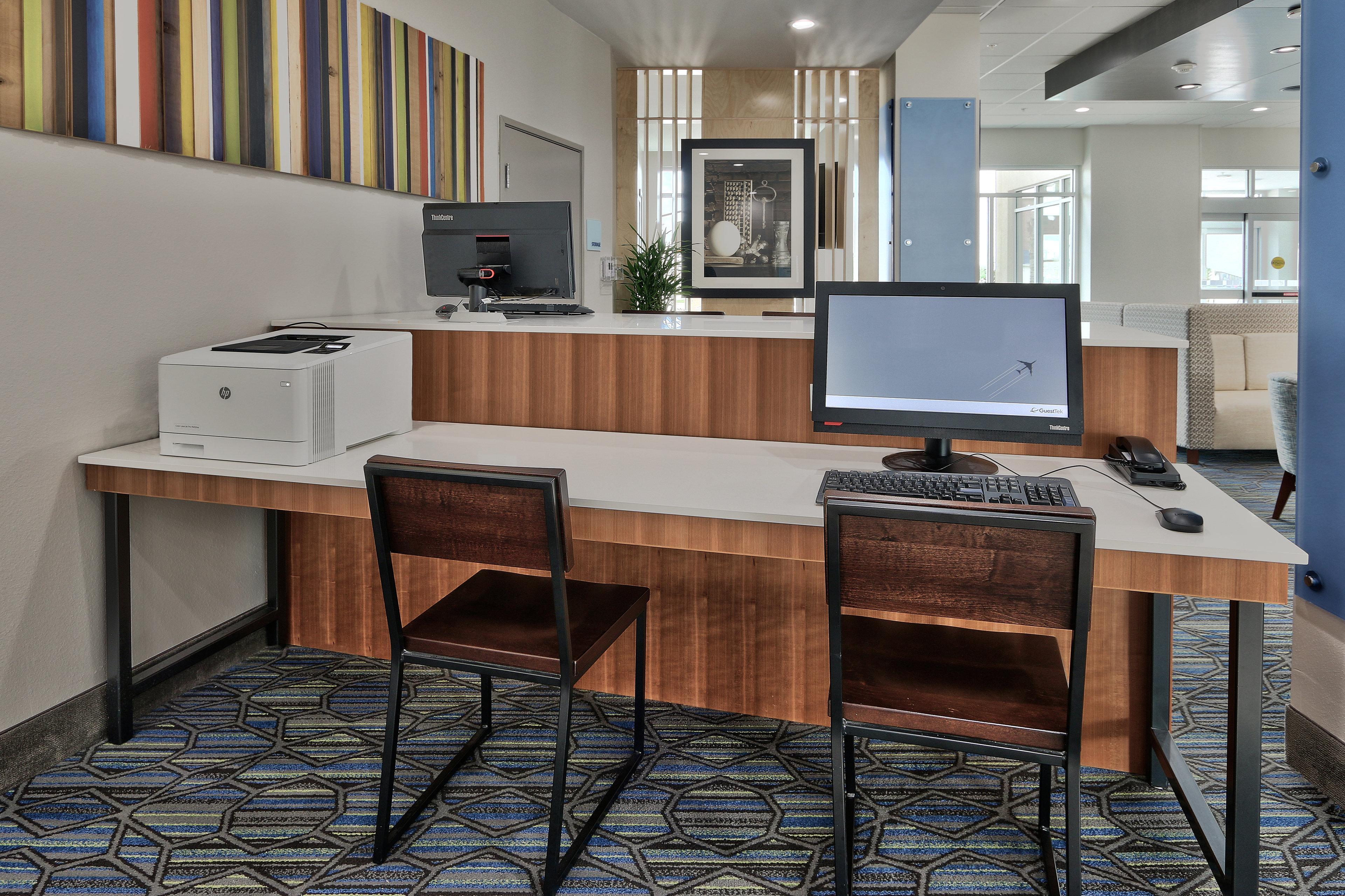 Holiday Inn Express & Suites - Houston East - Beltway 8 By Ihg Cloverleaf Eksteriør billede