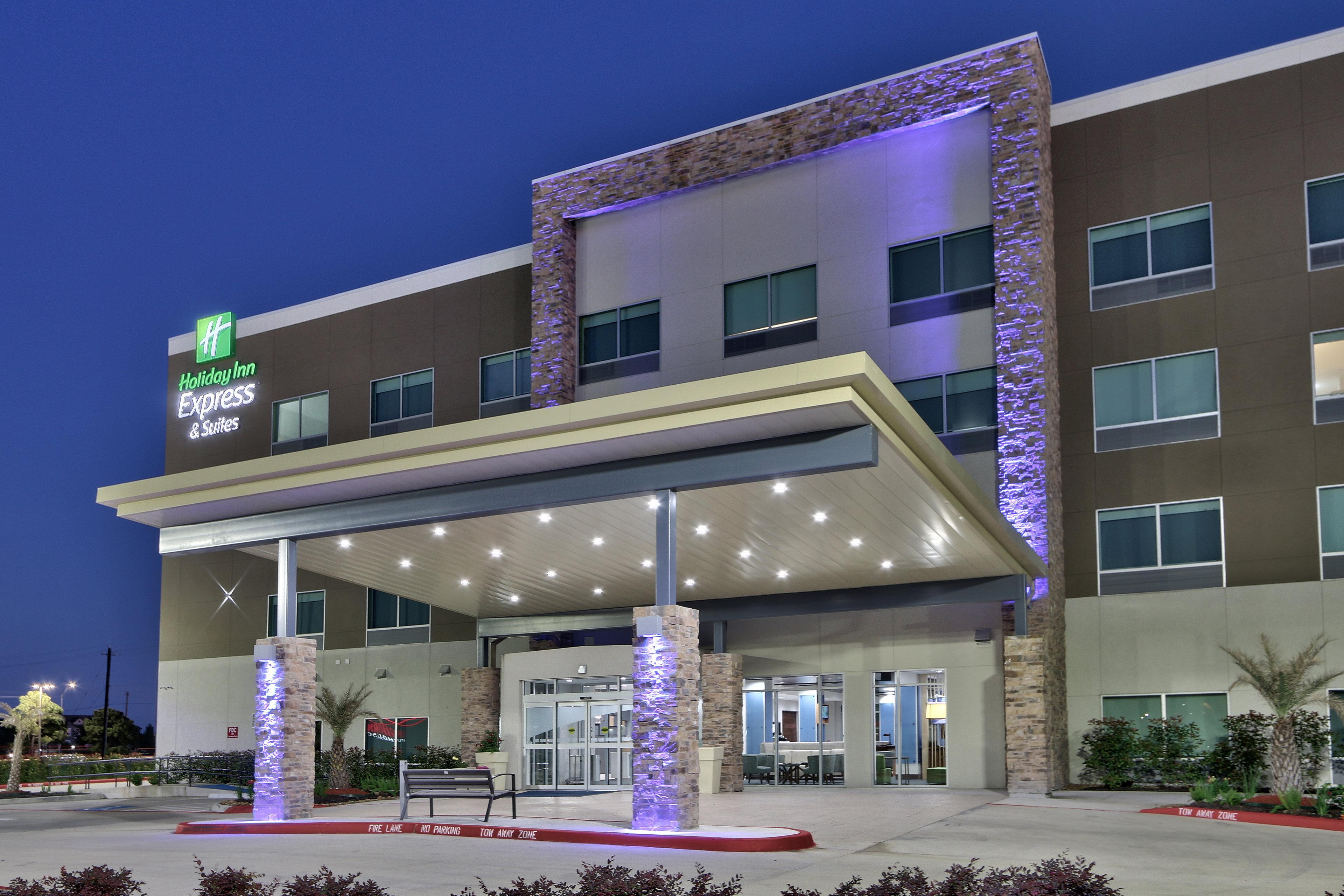Holiday Inn Express & Suites - Houston East - Beltway 8 By Ihg Cloverleaf Eksteriør billede