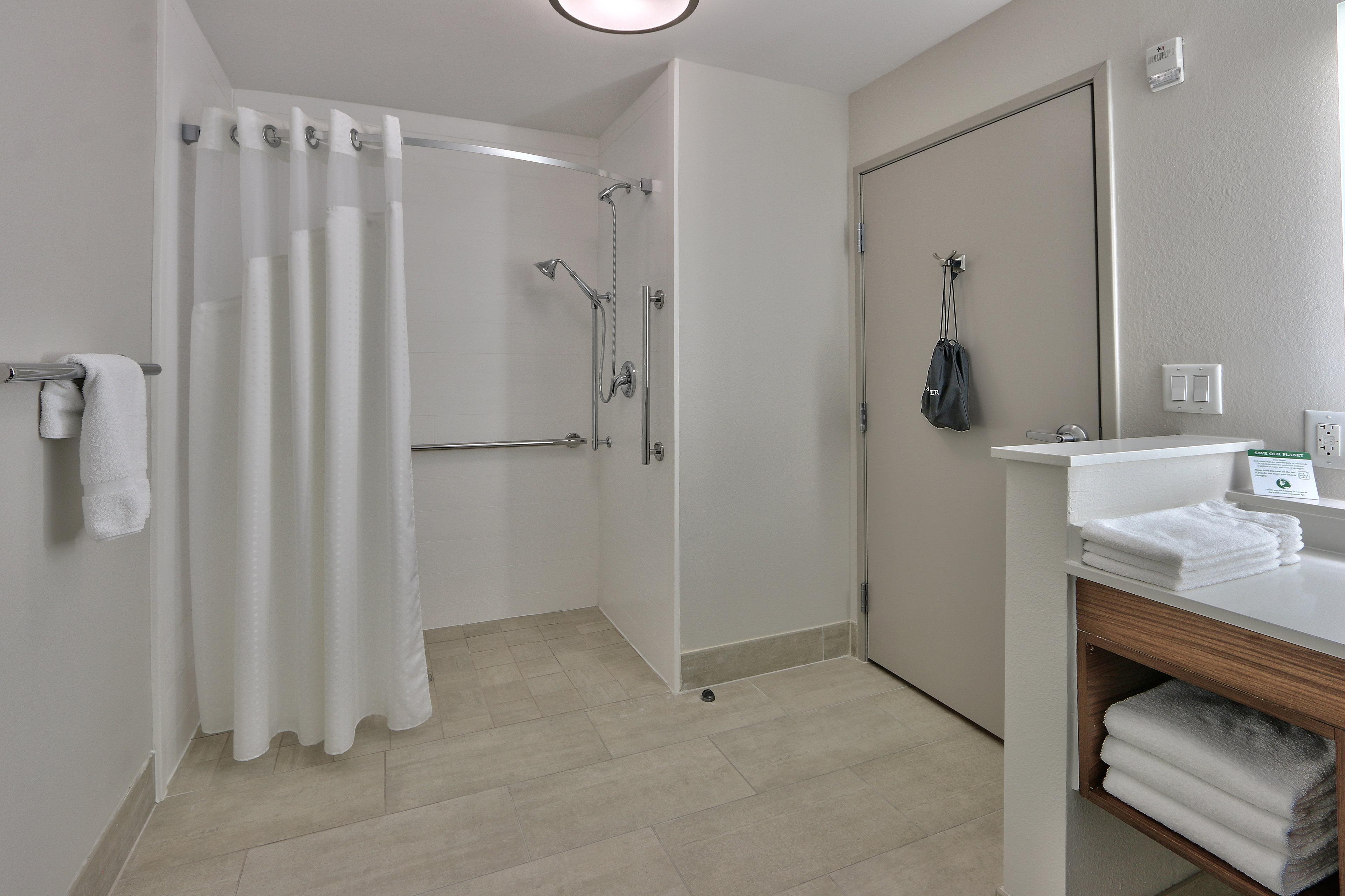 Holiday Inn Express & Suites - Houston East - Beltway 8 By Ihg Cloverleaf Eksteriør billede