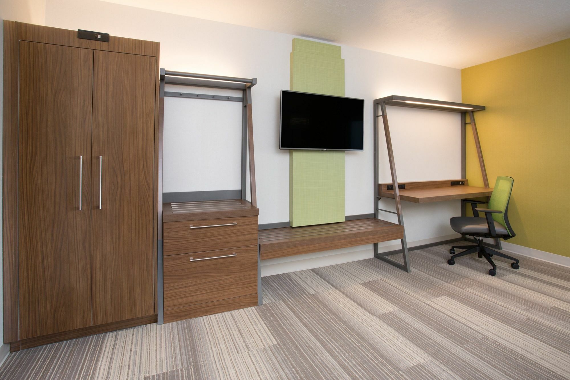 Holiday Inn Express & Suites - Houston East - Beltway 8 By Ihg Cloverleaf Eksteriør billede